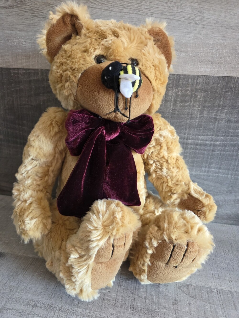 Toys R Us Teddy Bear Bee on Nose Plush Stuffed Animal Alley 2000 Vtg 12" b279
